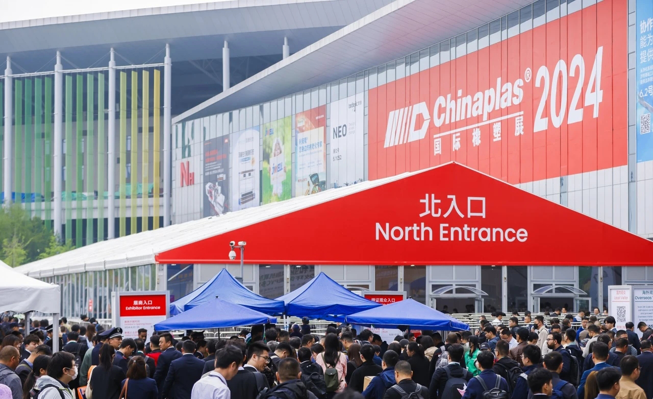 廣東東崎電氣攜新產(chǎn)品亮相2024上海橡塑展，引領(lǐng)工業(yè)自動化新潮流